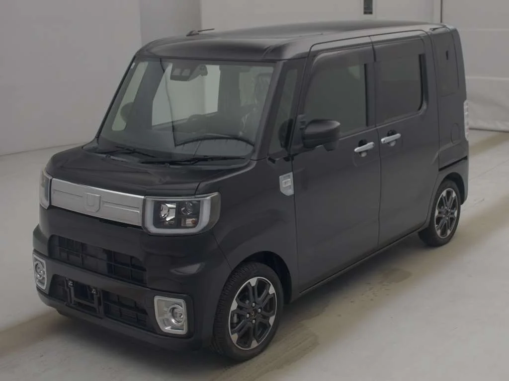 Daihatsu Wake LA710S 2021