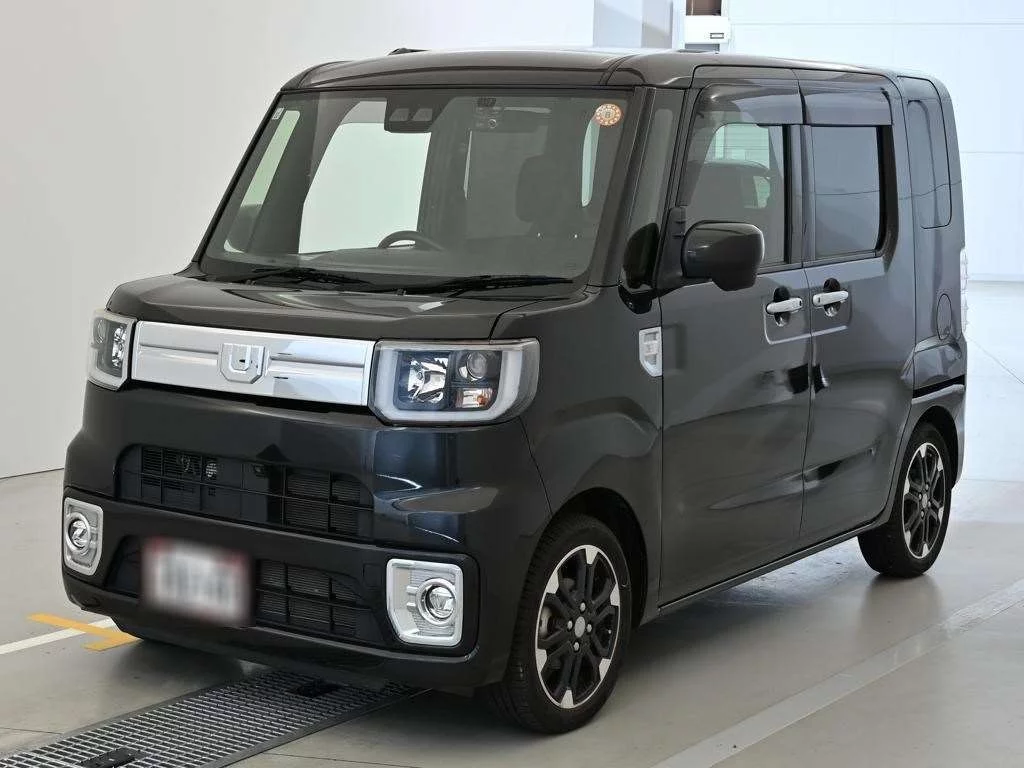 Daihatsu Wake LA700S 2021