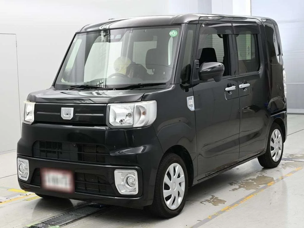 Daihatsu Wake LA700S 2021