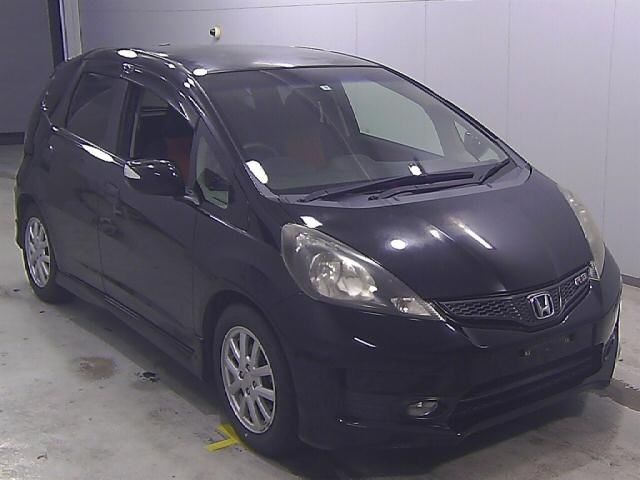 10002 HONDA FIT GE8 2011 г. (Honda Tokyo)