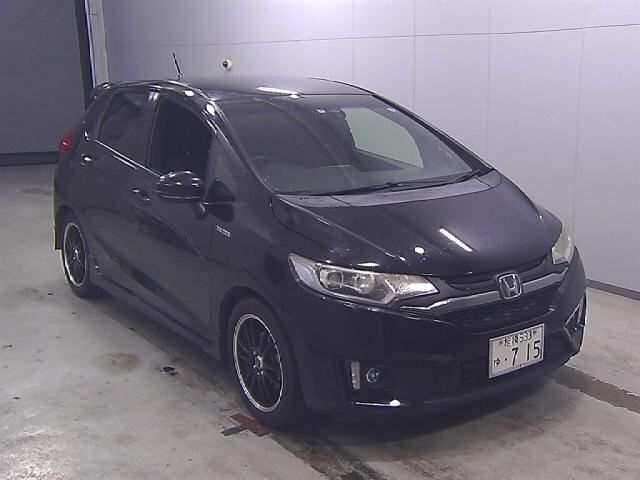 10011 HONDA FIT GP5 2013 г. (Honda Tokyo)