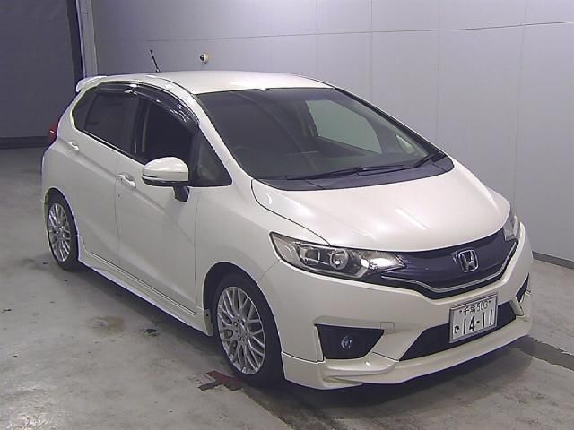 10158 HONDA FIT GK3 2015 г. (Honda Tokyo)