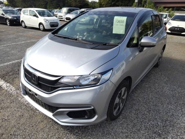 13650 HONDA FIT GP5 2018 г. (LUM Tokyo Nyusatsu)