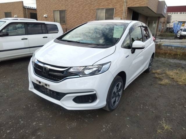 14233 HONDA FIT GP6 2018 г. (LUM Tokyo Nyusatsu)