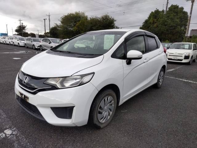 15112 HONDA FIT GK3 2015 г. (LUM Tokyo Nyusatsu)