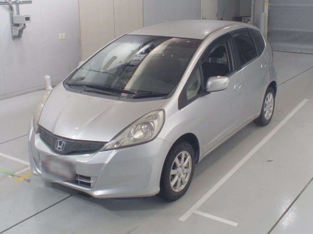 10420 HONDA FIT GE6 2013 г. (CAA Chubu)