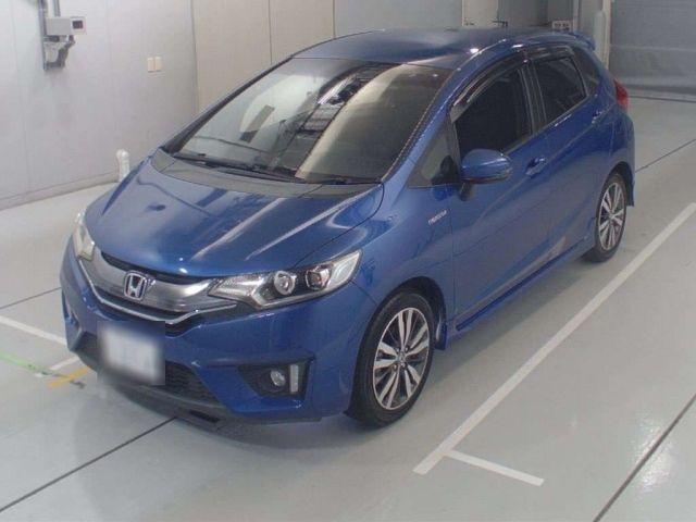 33270 HONDA FIT GP5 2015 г. (CAA Chubu)