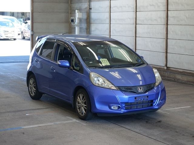 2515 HONDA FIT GE6 2012 г. (ARAI Bayside)