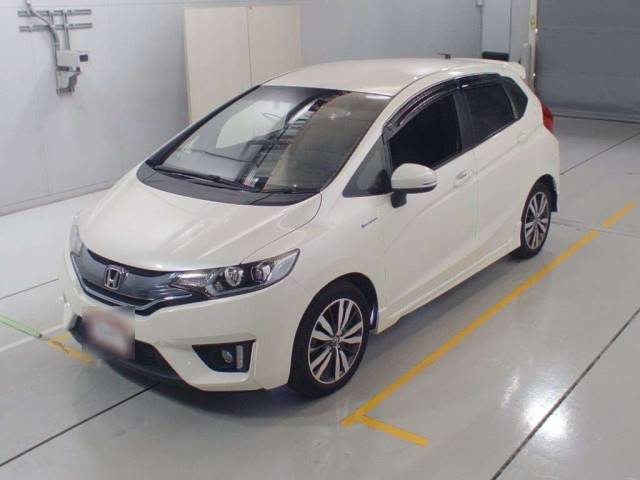 30254 HONDA FIT GP5 2013 г. (CAA Chubu)