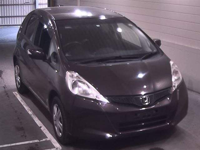 3317 HONDA FIT GE7 2013 г. (SAA Sapporo)