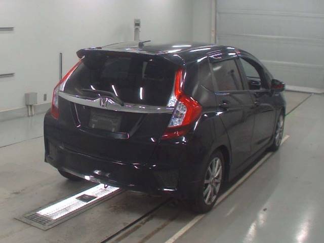 40242 HONDA FIT GP5 2013 г. (CAA Tokyo)