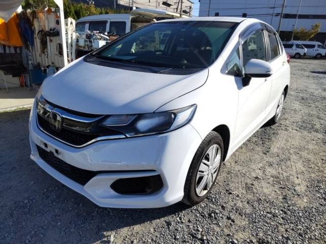 4703 HONDA FIT GK3 2018 г. (LUM Fukuoka Nyusatsu)