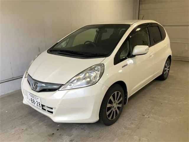 9026 HONDA FIT GP1 2013 г. (JU Akita)