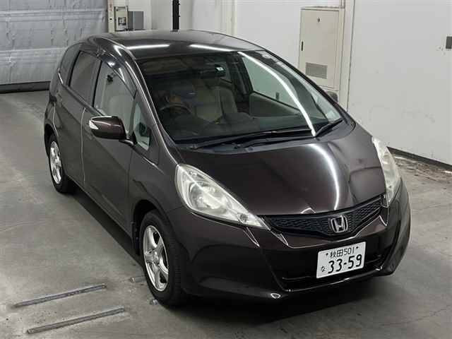 90466 HONDA FIT GE7 2011 г. (MIRIVE Saitama)