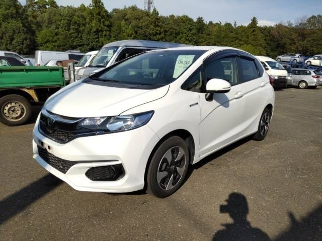 9349 HONDA FIT GP5 2018 г. (LUM Tokyo Nyusatsu)