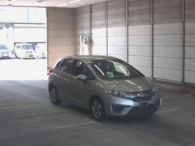 2681 HONDA FIT GP5 2013 г. (ARAI Bayside)