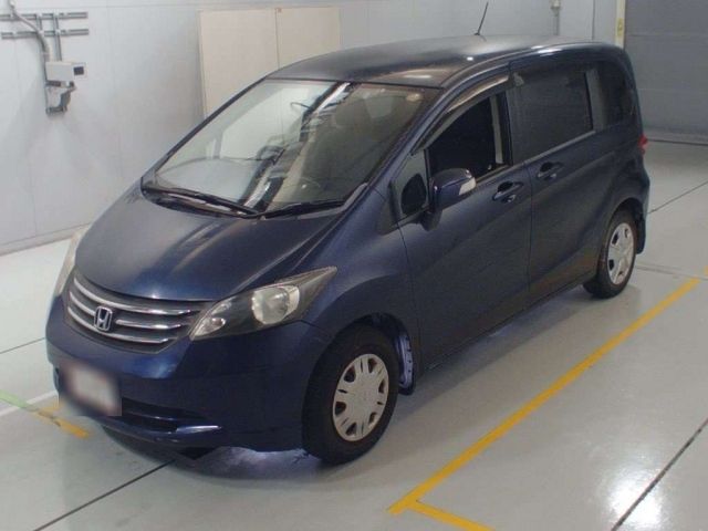 10535 HONDA FREED GB3 2010 г. (CAA Chubu)