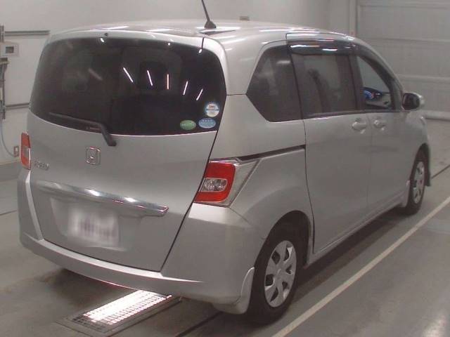 40143 HONDA FREED GB3 2015 г. (CAA Tokyo)