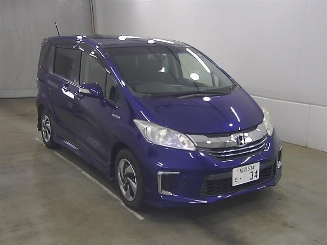 60085 HONDA FREED GP3 2015 г. (Honda Kyushu)