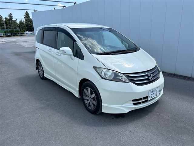 60136 HONDA FREED GB3 2011 г. (MIRIVE Saitama)