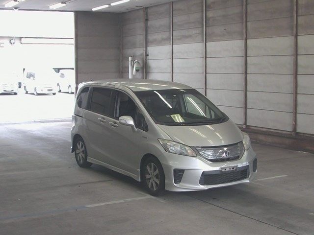 2491 HONDA FREED GP3 2012 г. (ARAI Bayside)