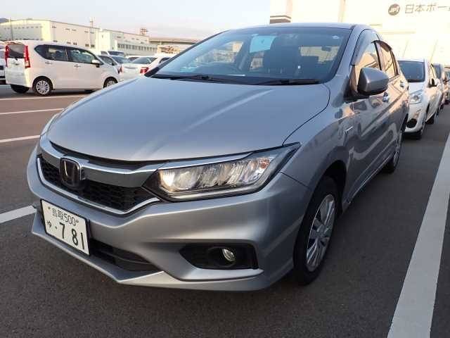 4 HONDA GRACE GM5 2018 г. (ORIX Kobe Nyusatsu)