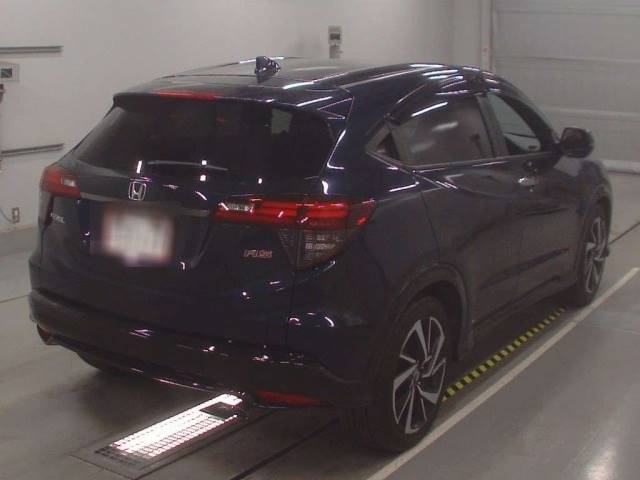 31130 HONDA VEZEL RU1 2018 г. (CAA Tokyo)