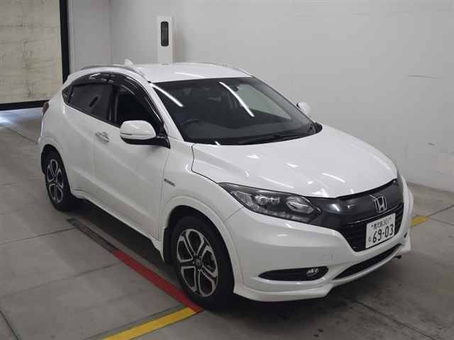 70008 HONDA VEZEL RU3 2015 г. (MIRIVE Osaka)