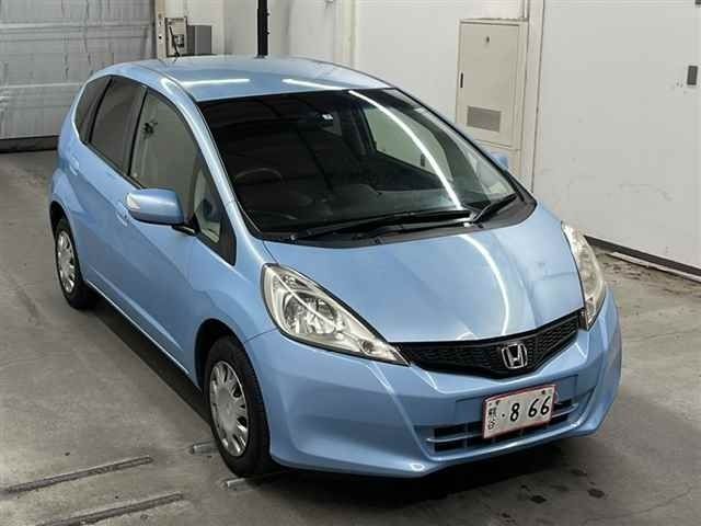 10013 Honda Fit GE6 2013 г. (MIRIVE Saitama)