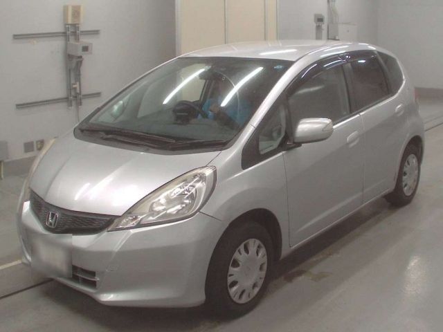 1014 Honda Fit GE6 2011 г. (CAA Tokyo)