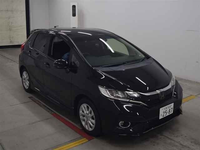 10141 Honda Fit GK3 2017 г. (MIRIVE Osaka)