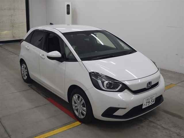 10147 Honda Fit GR3 2021 г. (MIRIVE Osaka)