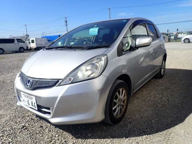 1022 Honda Fit GE6 2013 г. (ORIX Kobe Nyusatsu)