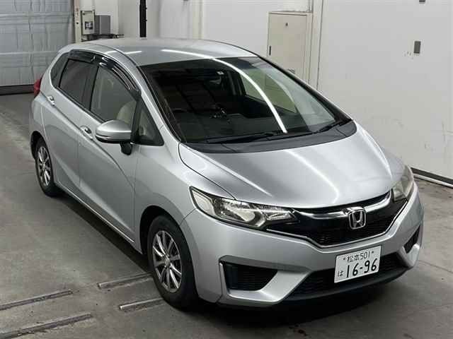 11028 Honda Fit GK3 2017 г. (MIRIVE Saitama)