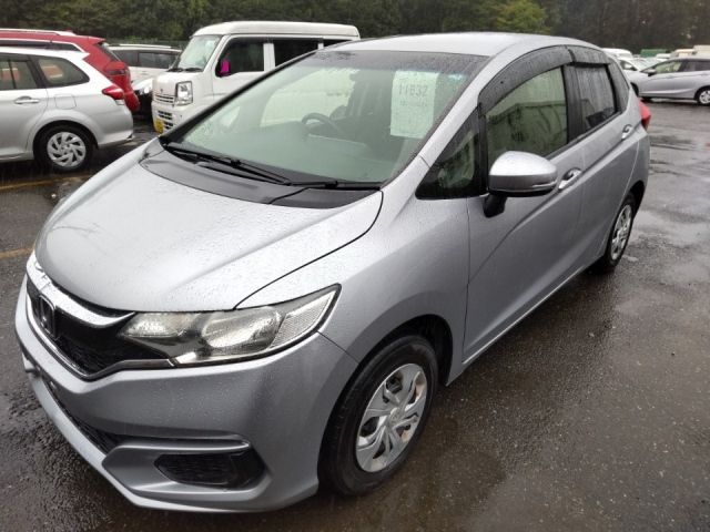 11632 Honda Fit GK3 2017 г. (LUM Tokyo Nyusatsu)