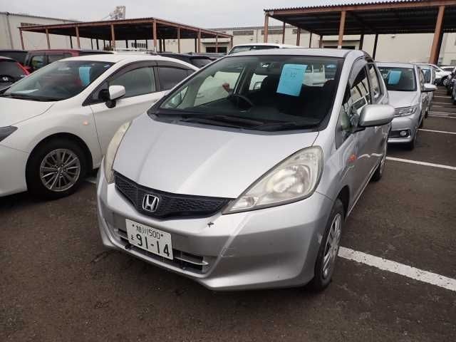 12 Honda Fit GE7 2013 г. (ORIX Sendai Nyusatsu)