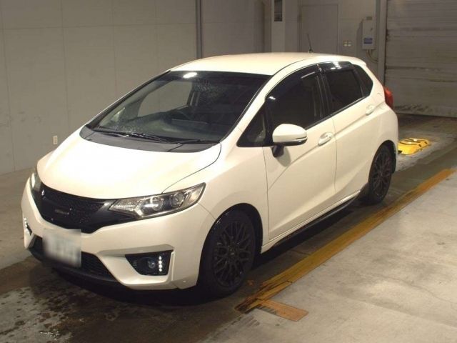 122 Honda Fit GK3 2013 г. (TAA Kyushu)