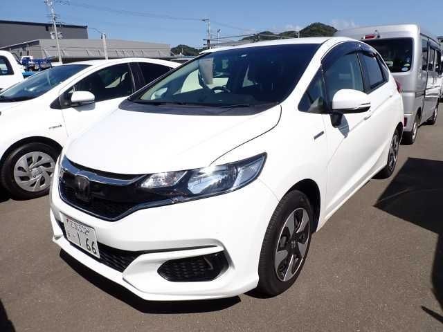 14 Honda Fit GP5 2018 г. (ORIX Fukuoka Nyusatsu)