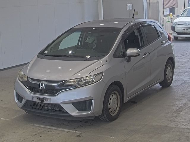 1422 Honda Fit GK3 2016 г. (ARAI Oyama)