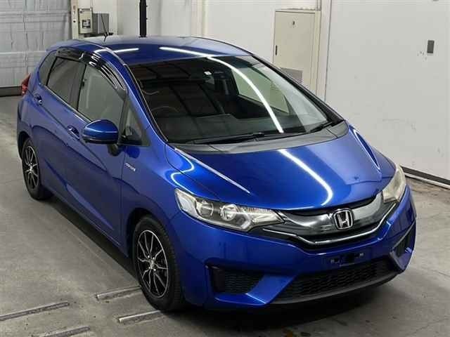 15230 Honda Fit GP5 2013 г. (MIRIVE Saitama)