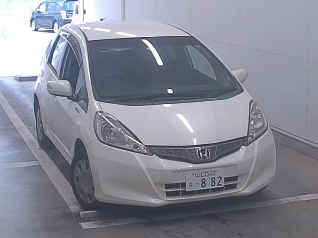 18 Honda Fit GE6 2011 г. (NAA Fukuoka)