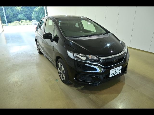 20067 Honda Fit GP5 2017 г. (Honda Tokyo)