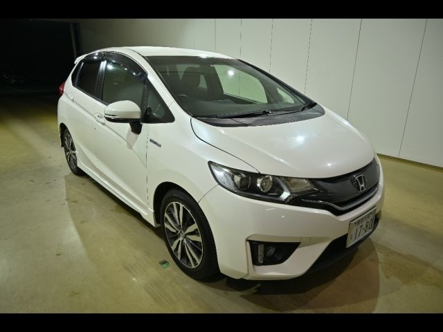 20091 Honda Fit GK3 2014 г. (Honda Tokyo)