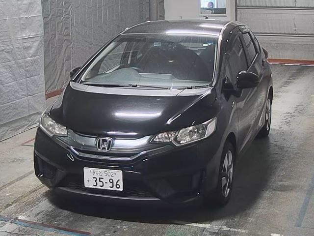 2024 Honda Fit GP5 2015 г. (HERO)