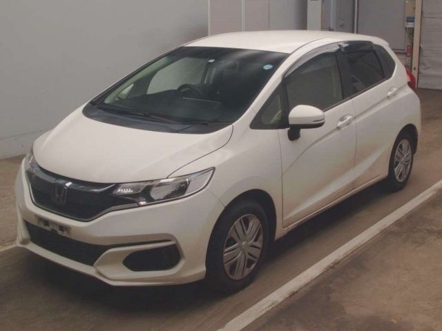 2104 Honda Fit GK3 2018 г. (TAA Kantou)