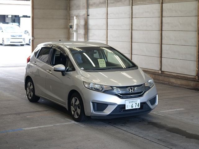 2706 Honda Fit GP5 2014 г. (ARAI Bayside)