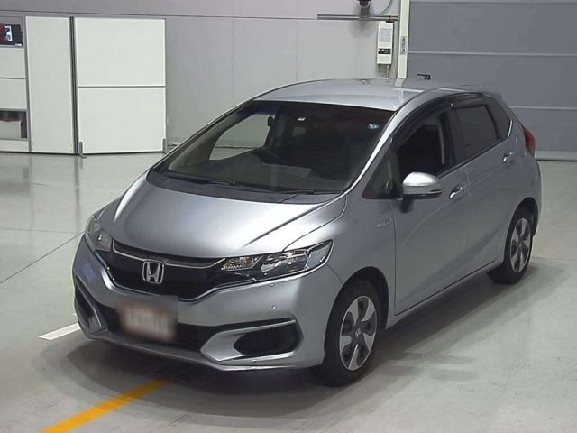 30083 Honda Fit GP5 2018 г. (CAA Chubu)