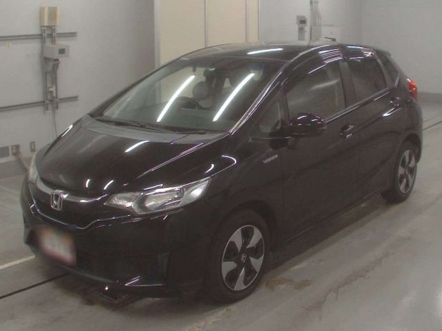 30284 Honda Fit GP5 2016 г. (CAA Tokyo)