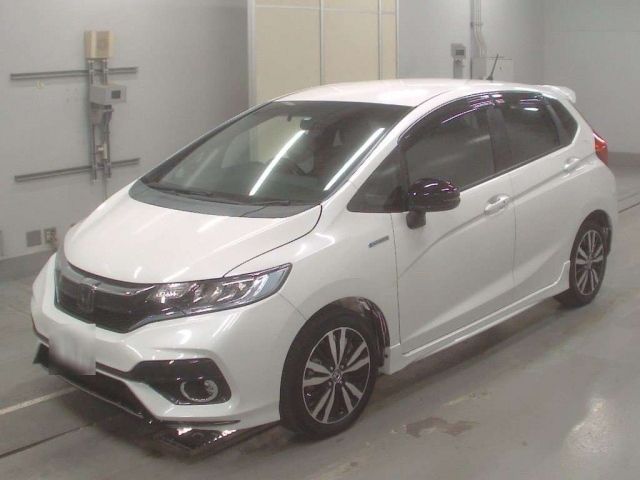 30558 Honda Fit GP5 2018 г. (CAA Tokyo)