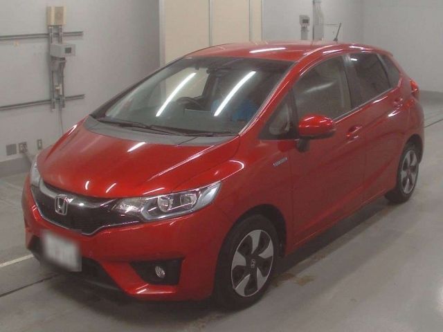 30647 Honda Fit GP5 2016 г. (CAA Tokyo)